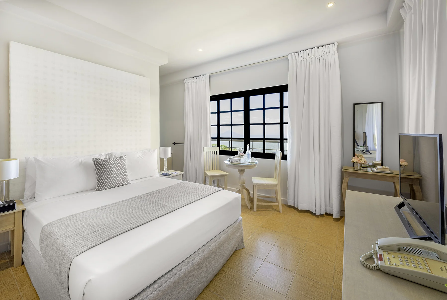 SUPERIOR DELUXE ROOM